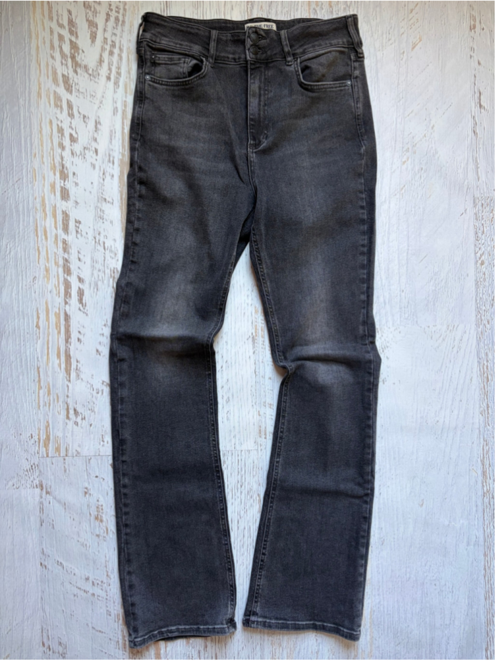 Women's We The Free Shayla Mid Rise Boot Cut Jeans Black Size 33